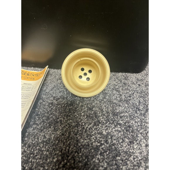 Vintage Corning‎ Pyrex TableSetters Shaker Dispenser Almond Glass - Picture 7 of 7